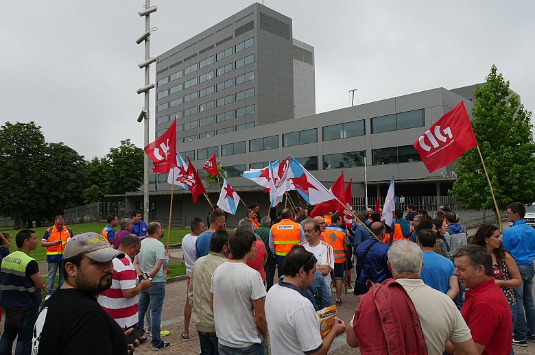 2016 06 23 ManifaPontevedraFolgaAmbuiberica19.jpg